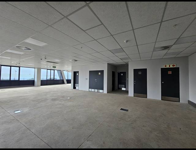 12,674M² WAREHOUSE TO LET IN LINBRO PARK